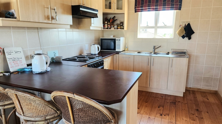5 Bedroom Property for Sale in Country Club Western Cape